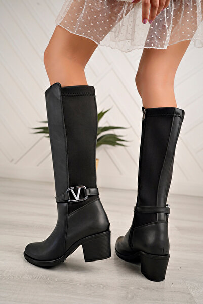 KAYGISIZ AYAKKABI حذاء نسائي أسود أنيق بكعب مع إبزيم على شكل حرف V - قماش خلف...