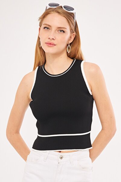 armonika Crna pletena bluza sa okruglim izrezom - dvobojna, bez rukava, ARM-2...