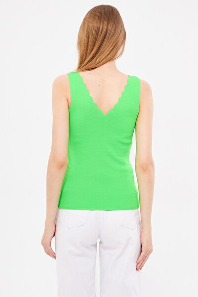 armonika Pistachio Green V-Neck Zigzag Camisole Women's Blouse - ARM-23Y069004