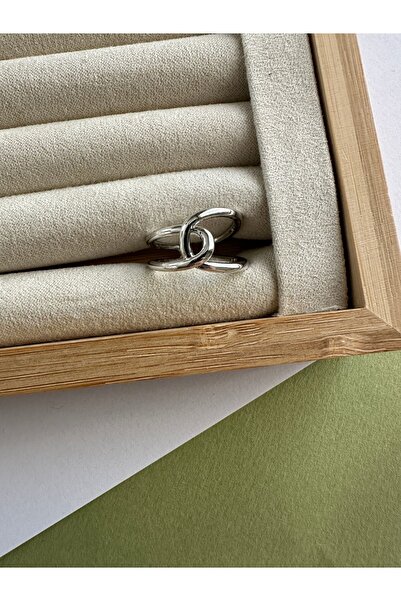 ringbox Gümüş Renk İç İçe Geçmeli Yüzük