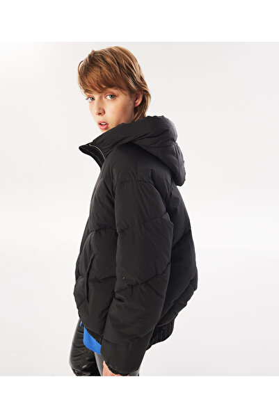 Twist Black Woven Coat