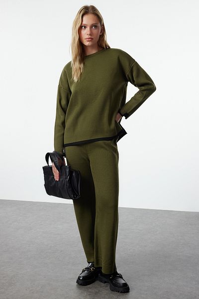 Trendyol Collection Khaki széles szabású kontraszt színű kötöttáru alsó-felső szett TWOAW24AU00062