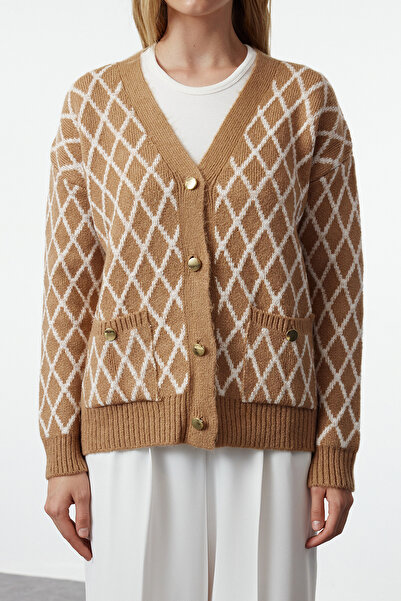 Trendyol Collection Beige Knitwear Cardigan with Glitter Detail - Soft Texture TWOAW25HI00050