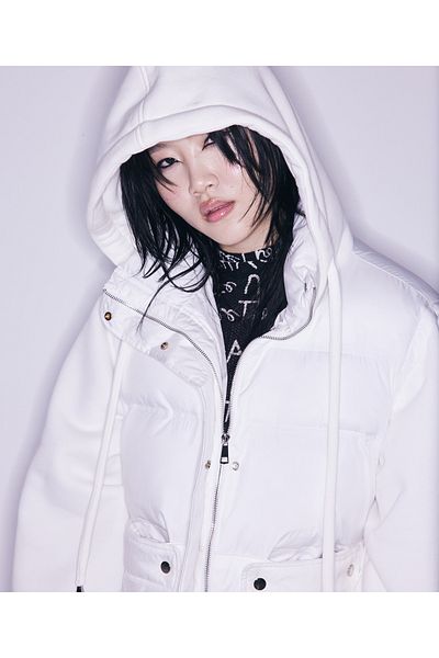 Twist TW 6230012137002   Model White Coat