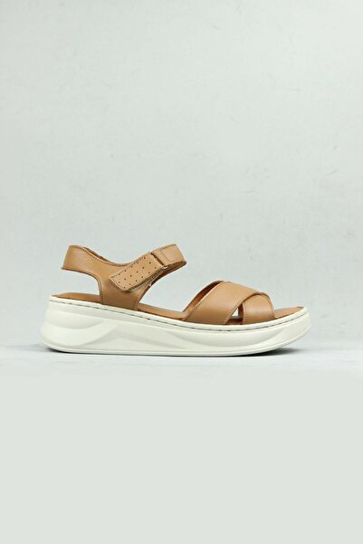 PUNTO 465176 صندل فيلكرو من الجلد الطبيعي للنساء