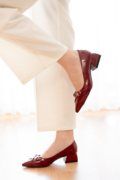 DİVOLYA Claret Red Patent Leather Diele Cross-Strapped Pointed Toe Heeled Shoes - 4 cm