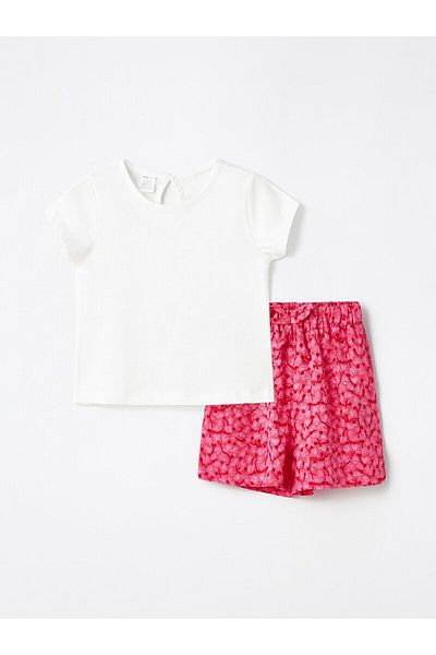 LC Waikiki Crew Neck Short Sleeve Baby Girl T-Shirt and Shorts Set of 2