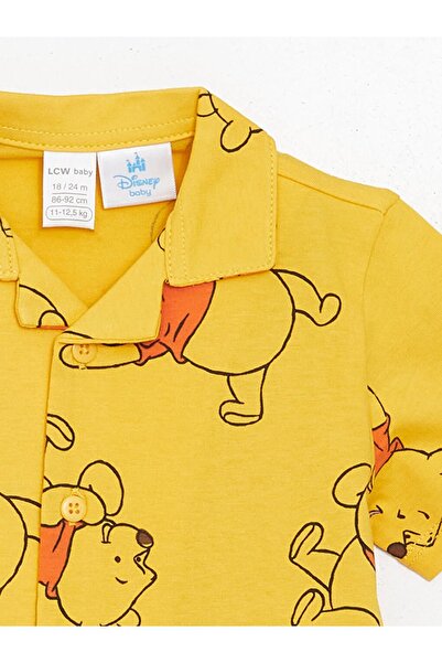 LC Waikiki LCW baby Polo Yaka Kısa Kollu Winnie the Pooh Baskılı Erkek Bebek Pijama Takımı