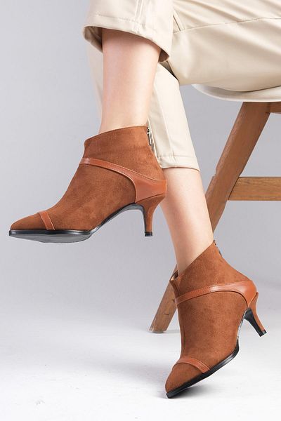 Mio Gusto Adel Brown Color Thin Fur Lined Short Heeled Women's Boots