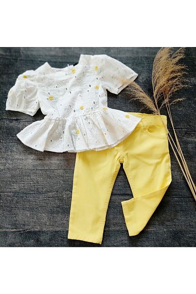 eladamoda Little Daisy Patterned Girls' Set with Cotton Scallop Blouse and Yellow Pants