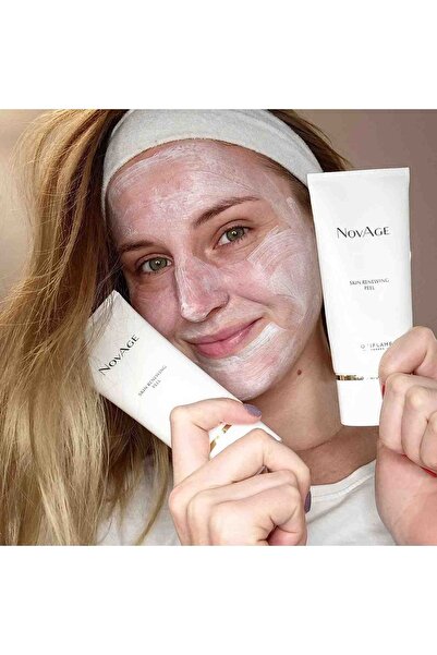 Oriflame منقي البشرة نوفادج الذي يساعد على إزالة الخطوط الدقيقة والتفتيح