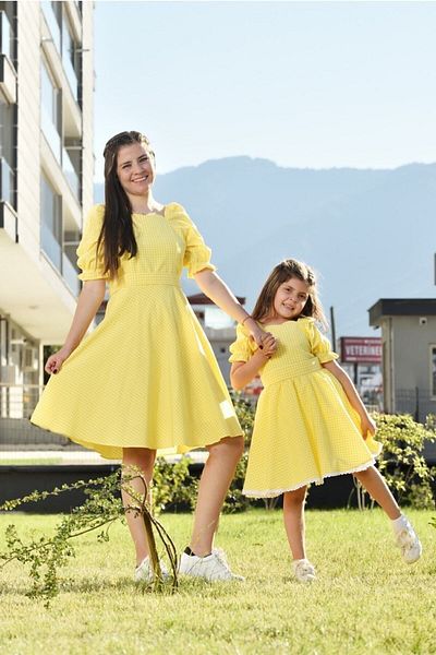 EYLÜL ELİF BUTİK Eylul Elif Boutique Galben Pitikare Combinații de rochii pentru mama și fiica (mamă - Copilul se vinde separat)