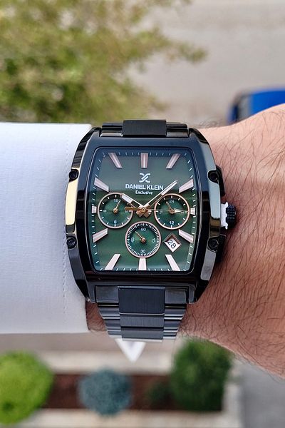 Daniel Klein Men's Wristwatch with Green Dial and Black Band - Active Indicators 2 Year Warranty