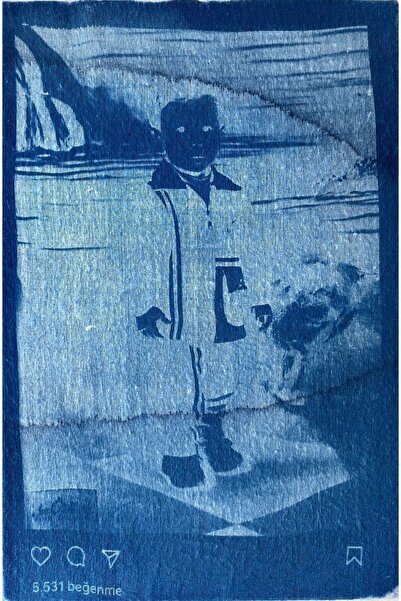 artoloji Sema Nur Karadeniz - 2023 - Post Şeridi - Pamuklu kumaş üzerine cyan...