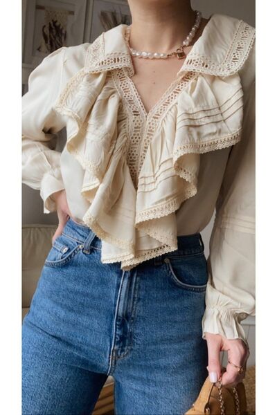 Okyanus Butik Volanlı Bej Bluz