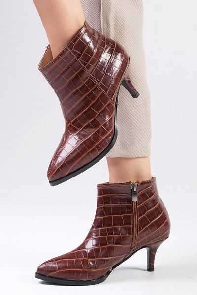Mio Gusto Vanessa Tan Color Crocodile Patterned Thin Fur Lined Zippered Women's Heeled Boots