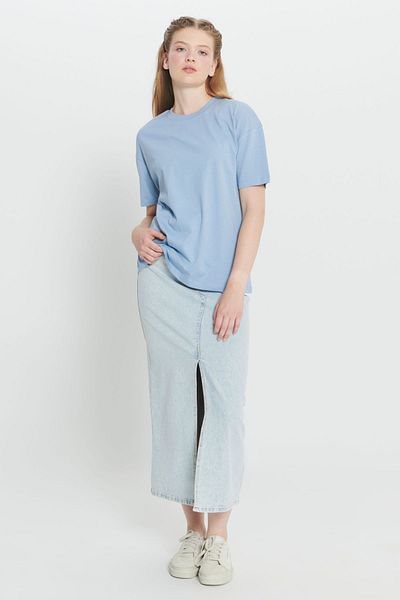 AC&Co / Altınyıldız Classics Дамска тениска Indigo - 100% памук, голяма кройка, кръгло деколте