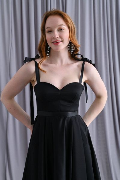 Tangül&Ali'S Moda Evi Chest Handle Midi Length Black Dress