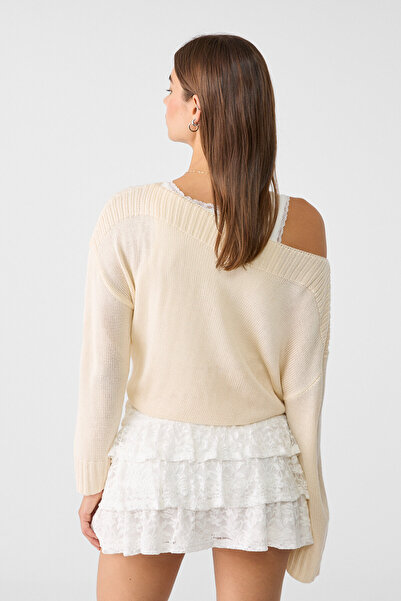 Stradivarius Dökümlü dantel şort etek