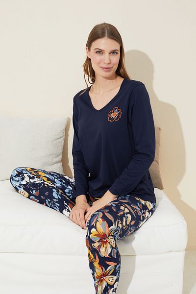 Siyah İnci Cotton Embroidered Navy Blue Pajama Set - 24240097