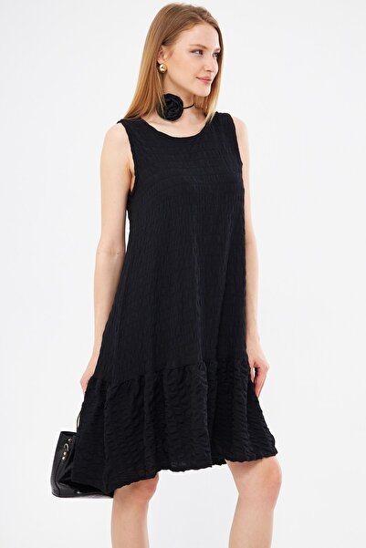 armonika Dámské černé zavinuté sukně bez rukávů volánkové šaty ARM-23Y001137