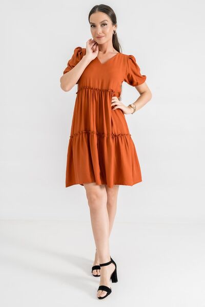 armonika Γυναικείο φόρεμα με βολάν με κοντό μανίκι με λαιμόκοψη V ARM-24Y001014