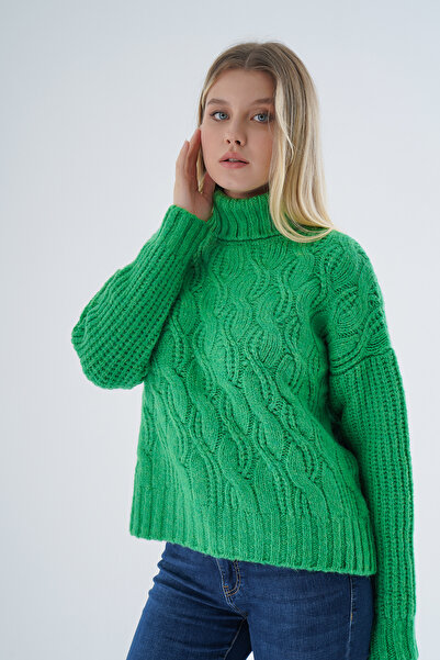 Trist Star Зелений оверсайз светр з рибальським коміром - Селонік з плетінням...
