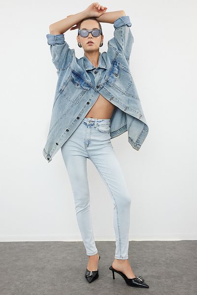 Trendyol Collection Blugi skinny din lycra cu talie înaltă albastru deschis premium - TWOAW25JE00001