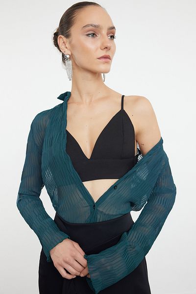 Trendyol Collection Schwarzes, bauchfreies, gefüttertes Bustier aus Webstoff TPRAW22BS0005