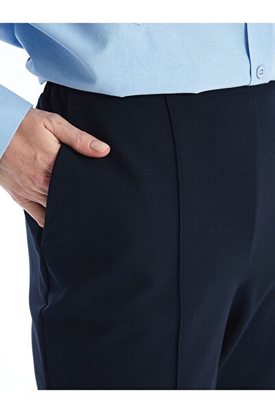 LC Waikiki Beli Lastikli Standart Fit Kadın Pantolon