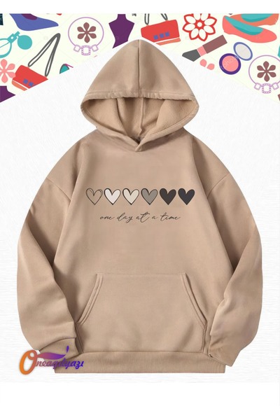 oneagılyazı SWEATSHIRT OVERSIZE IMPRIMAT CU CAPAC DE DESIGN HEARTS