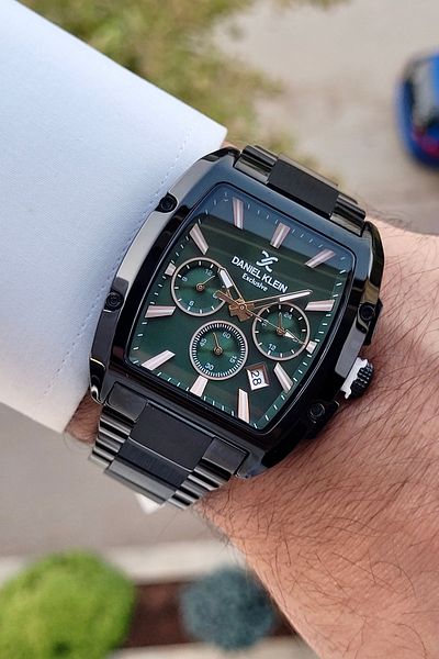 Daniel Klein Men's Wristwatch with Green Dial and Black Band - Active Indicators 2 Year Warranty