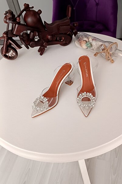 LA CALZATURE Pantofi de damă stiletto din piele de sidef șampanie cu cataramă...