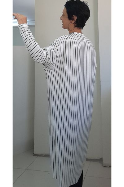 Mertcan Butik Tunica Hijab din Viscoza cu Maneca Liliac Alb Negru