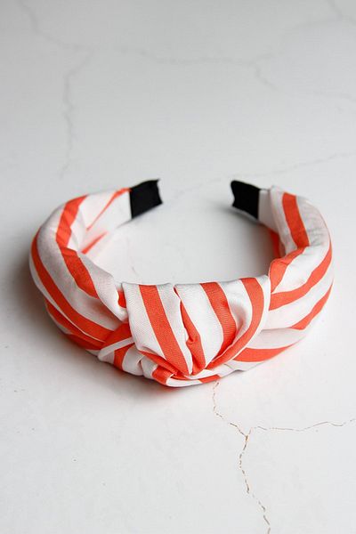 Modex Pomegranate Flower White Striped Crown