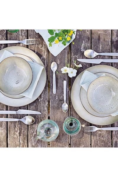 Tupperware Swan Tableware Set of 4