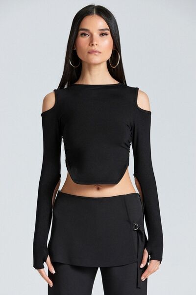 boutiquen 1951 Μαύρη μπλούζα με χαμηλά μανίκια