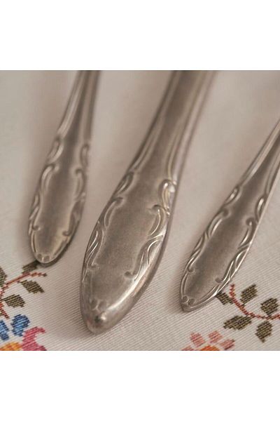 Bella Maison Vintage 84 Pieces - 12 Person Sweet Knife and Spoon Set, Silver