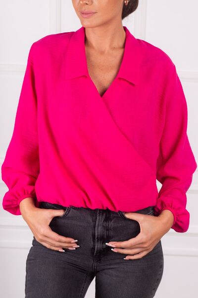 armonika Ženska bluza fuchsia boje sa dvostrukim kopčanjem, elastičnim rukavi...