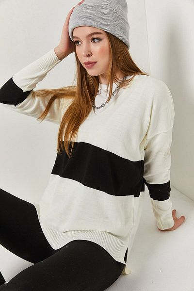 armonika Women's Ecru V-Neck Two-Tone Short Front Long Back Sweater ARM-18K012042
