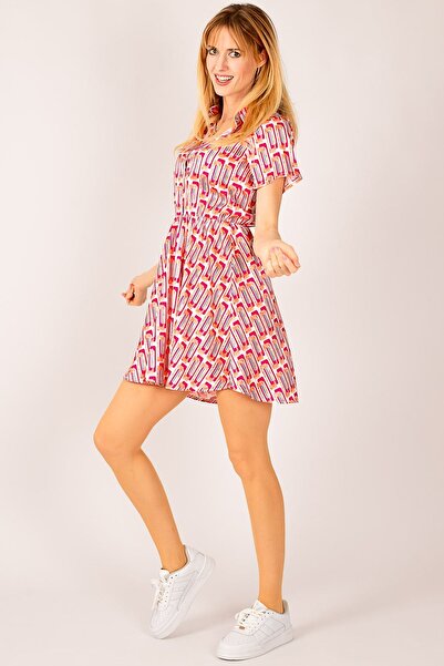 armonika Ženska haljina boje fuksije sa kratkim rukavima i satenskim strukom ...