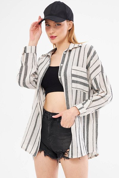 armonika Černá oversize pruhovaná košile – dlouhý rukáv, detail kapsy, zadní plisovaná – ARM-24Y001053