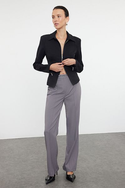 Trendyol Collection Graue, gerade geschnittene, gerippte, genähte Webhose mit hoher Taille TWOSS21PL0093