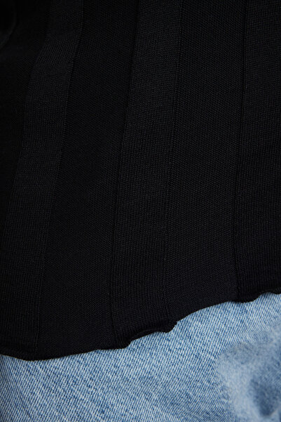 Trendyol Curve Ribbed Thin Knitwear Sweater - Black, Crew Neck TBBAW25AN00044