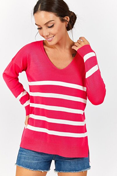 armonika Women's Fuchsia V-Neck Striped Short Front Long Back Sweater ARM-20K...