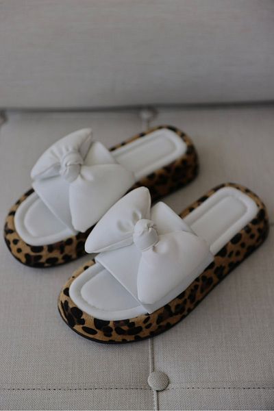 selinshoes Marsha Bow Detailed Leopard Sole Women's Slippers - White