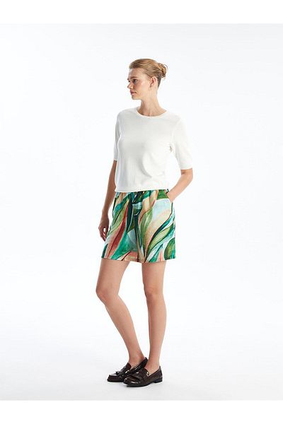 LC Waikiki LCWAIKIKI Classic Patterned Women's Shorts - Elastic Waist