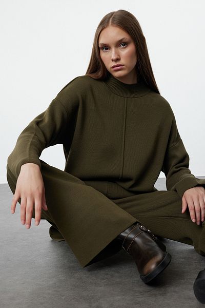 Trendyol Modest Zestaw swetrów i spodni z dzianiny w kolorze khaki – TCTAW25US00048