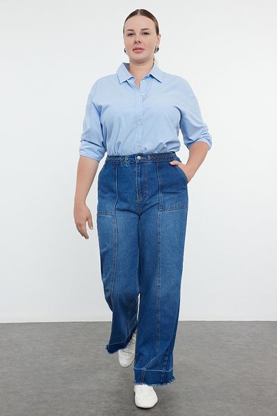 Trendyol Curve Jenas mit hoher Taille und weitem Bein, Kermeri-Strickdetail, große Größe - Blau TBBAW25CJ00018