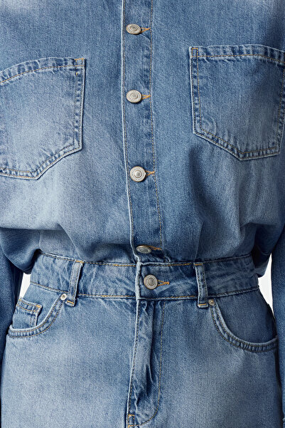 Kolekcia Trendyol Mini modré džínsové šaty - TWOAW25EL00248